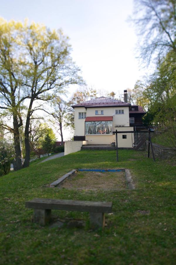 Sola Gratia Hotel Bystrice pod Hostynem Luaran gambar