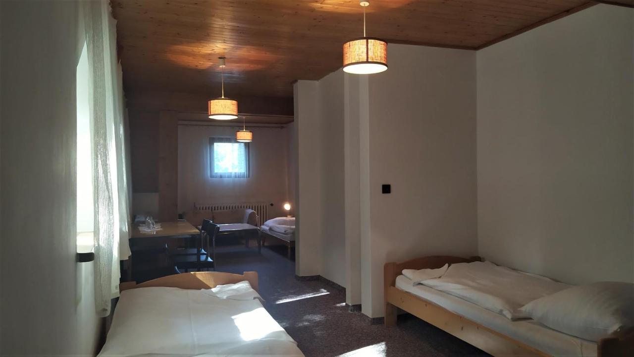 Sola Gratia Hotel Bystrice pod Hostynem Luaran gambar